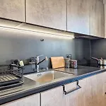 Ambassador 2-1 By Interhome